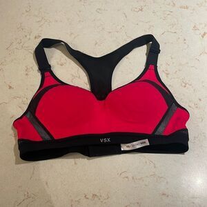 Victoria’s Secret VSX sport racerback sports bra SZ 34B